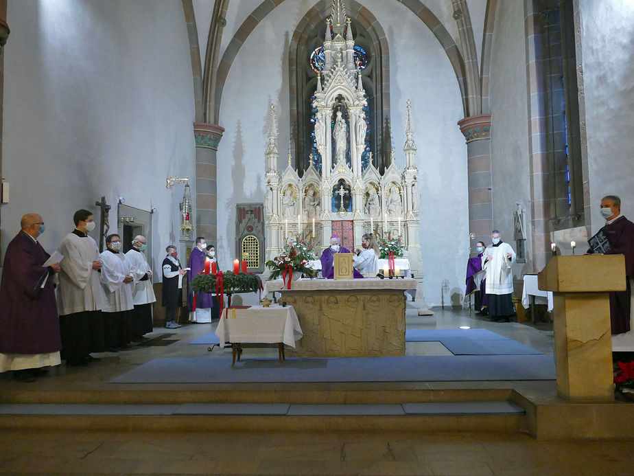 Beauftragung zu Lektorat und Akolythat in St. Marien, Volkmarsen (Foto: Karl-Franz Thiede)